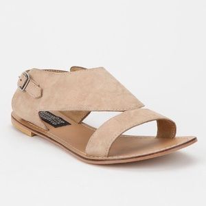Deena & Ozzy Sandal